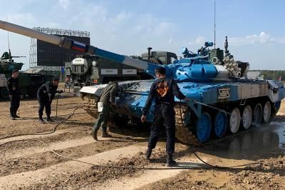 Танк Т-72Б3 Уралвагонзавода создает равные условия для всех команд «Танкового биатлона»