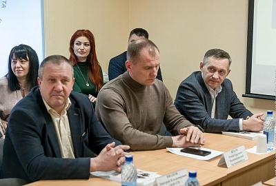 Владислав Пинаев обсудил с членами торгово-промышленной палаты  вопросы, связанные с развитием города