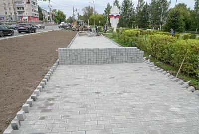 Завершается благоустройство улицы Октябрьской революции