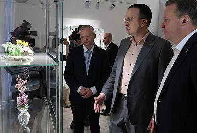 В Нижнем Тагиле открылись сразу два новых музея: каменных цветов и современного подноса
