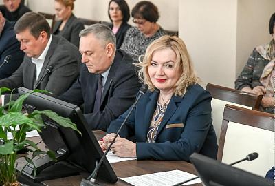 Владислав Пинаев встретился с директорским корпусом